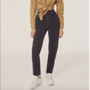 Urban Outfitters BDG Mom Jean - Washed Black